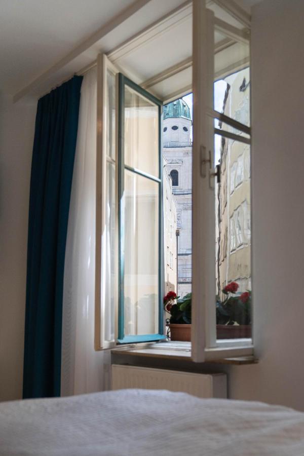 Altstadt-App. Domblick! Зальцбург Екстер'єр фото